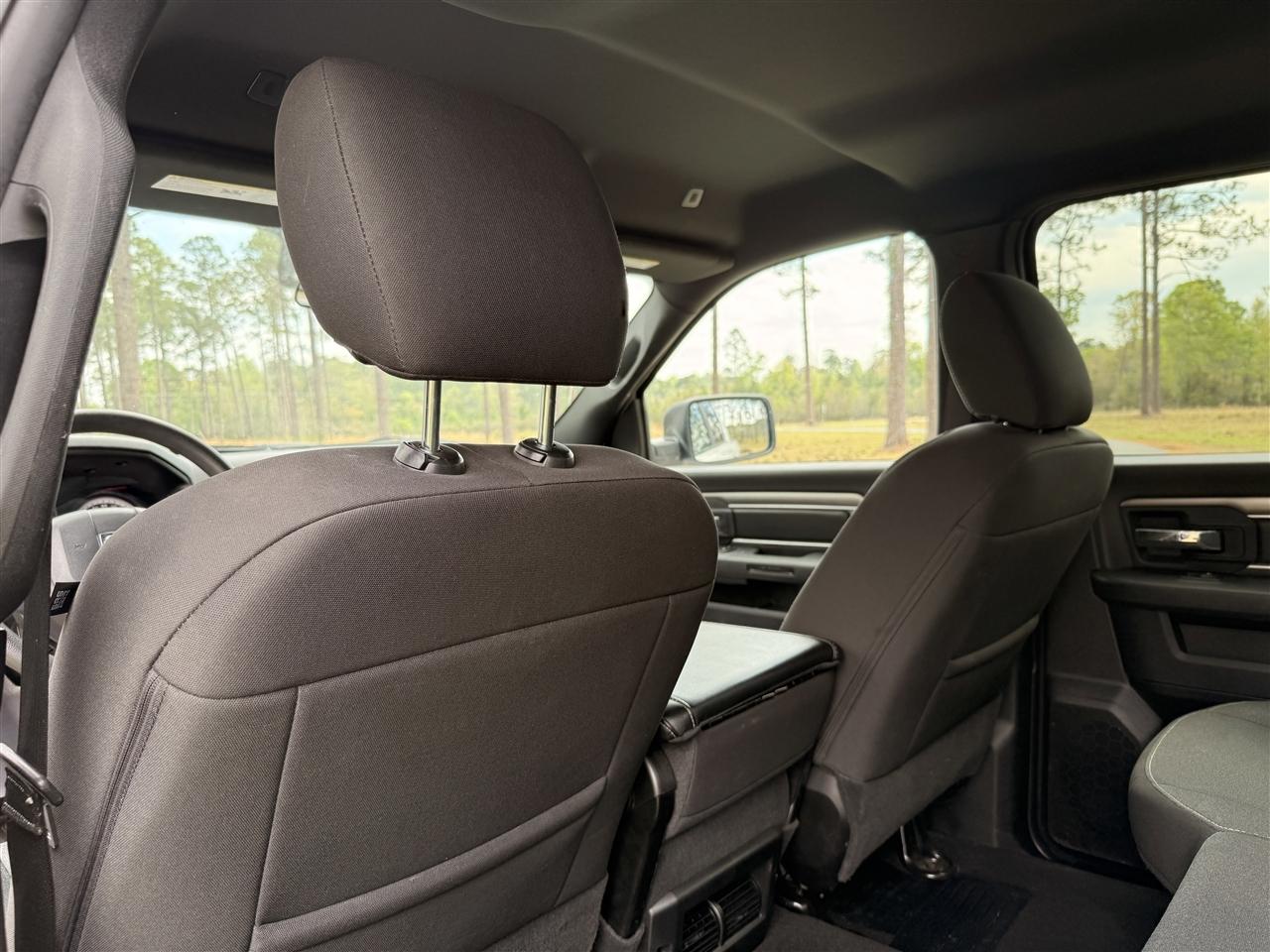 RAM 1500 Classic Warlock 4x2 Crew Cab 5'7" Box 2024