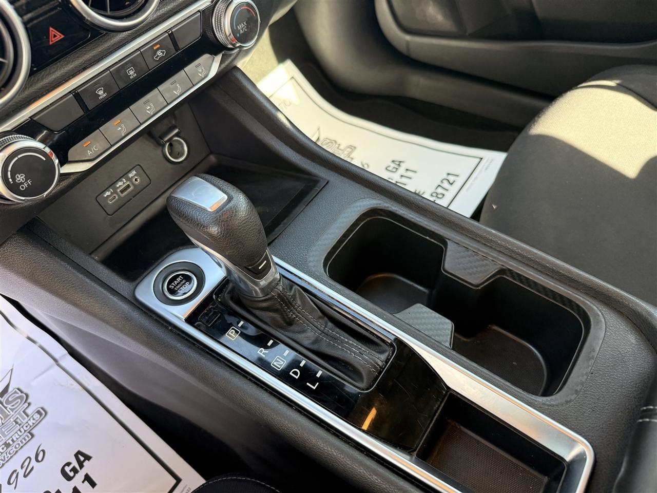 Nissan Sentra SV CVT 2022