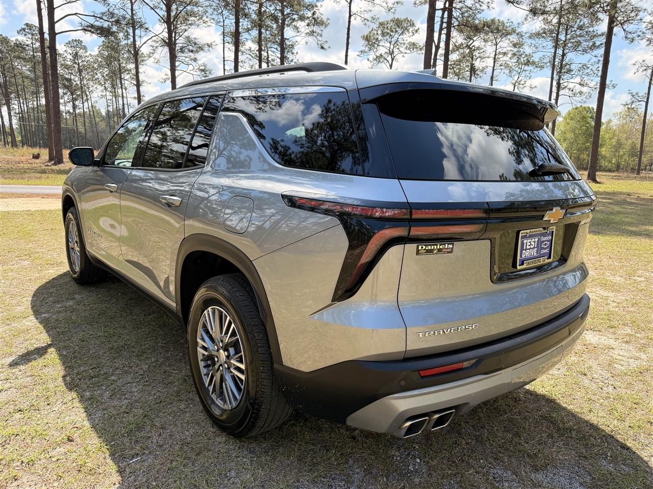 Chevrolet Traverse FWD 4dr LT w/1LT 2025