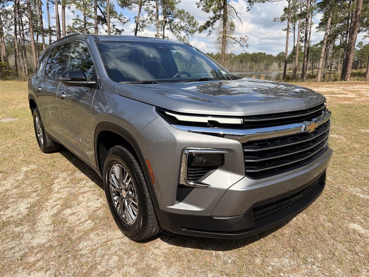 Chevrolet Traverse FWD 4dr LT w/1LT 2025