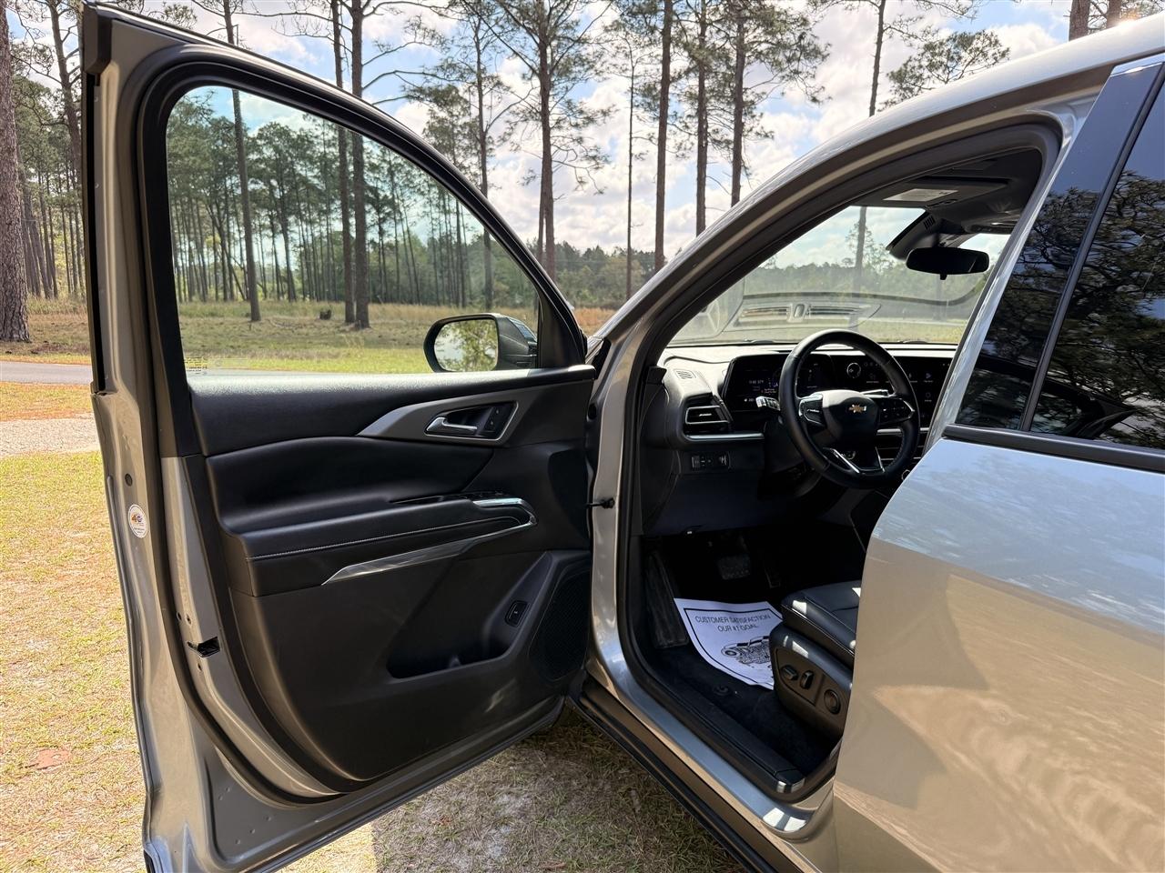 Chevrolet Traverse FWD 4dr LT w/1LT 2025