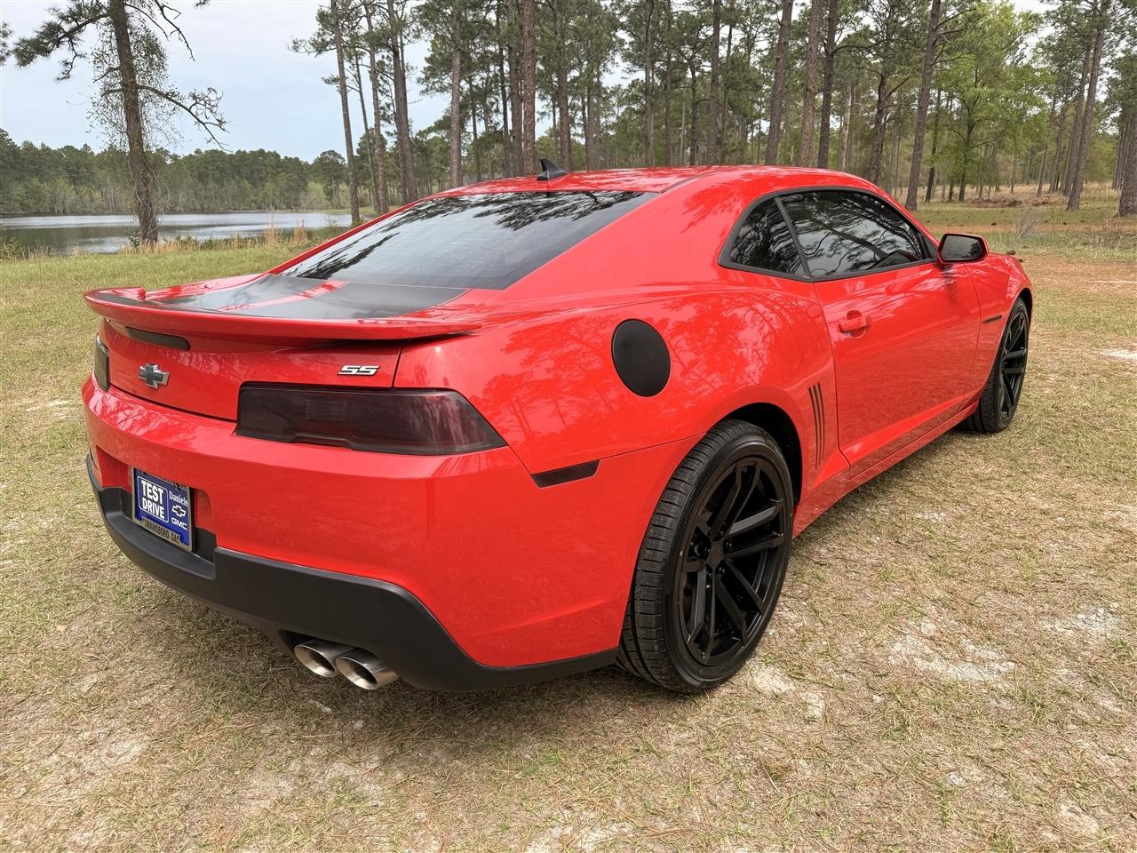 Chevrolet Camaro 2dr Cpe SS w/1SS 2015