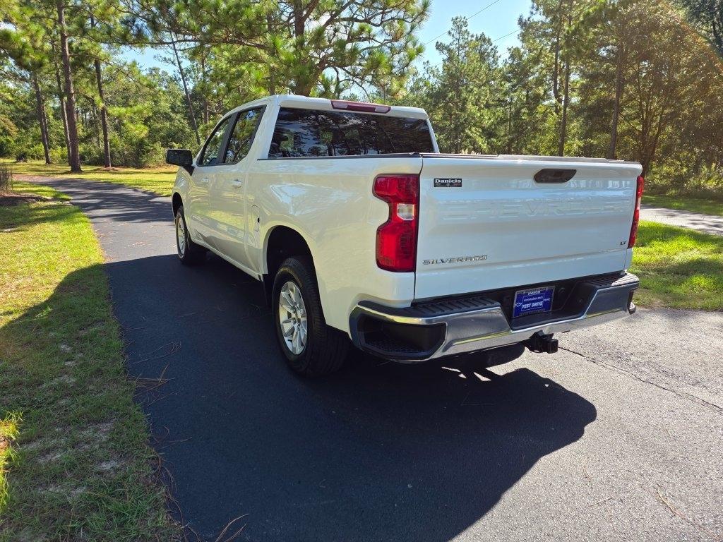 Chevrolet Silverado 1500 2WD Crew Cab 147" LT 2023