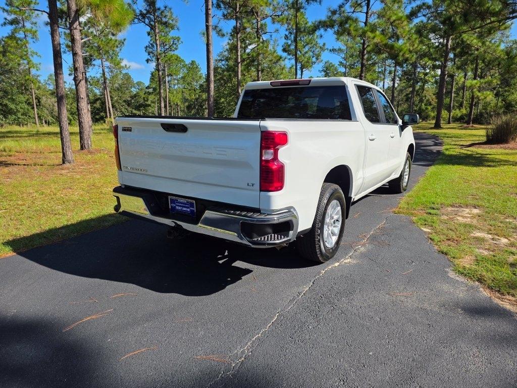 Chevrolet Silverado 1500 2WD Crew Cab 147" LT 2023