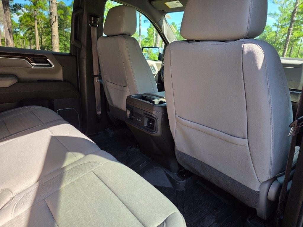 Chevrolet Silverado 1500 2WD Crew Cab 147" LT 2023