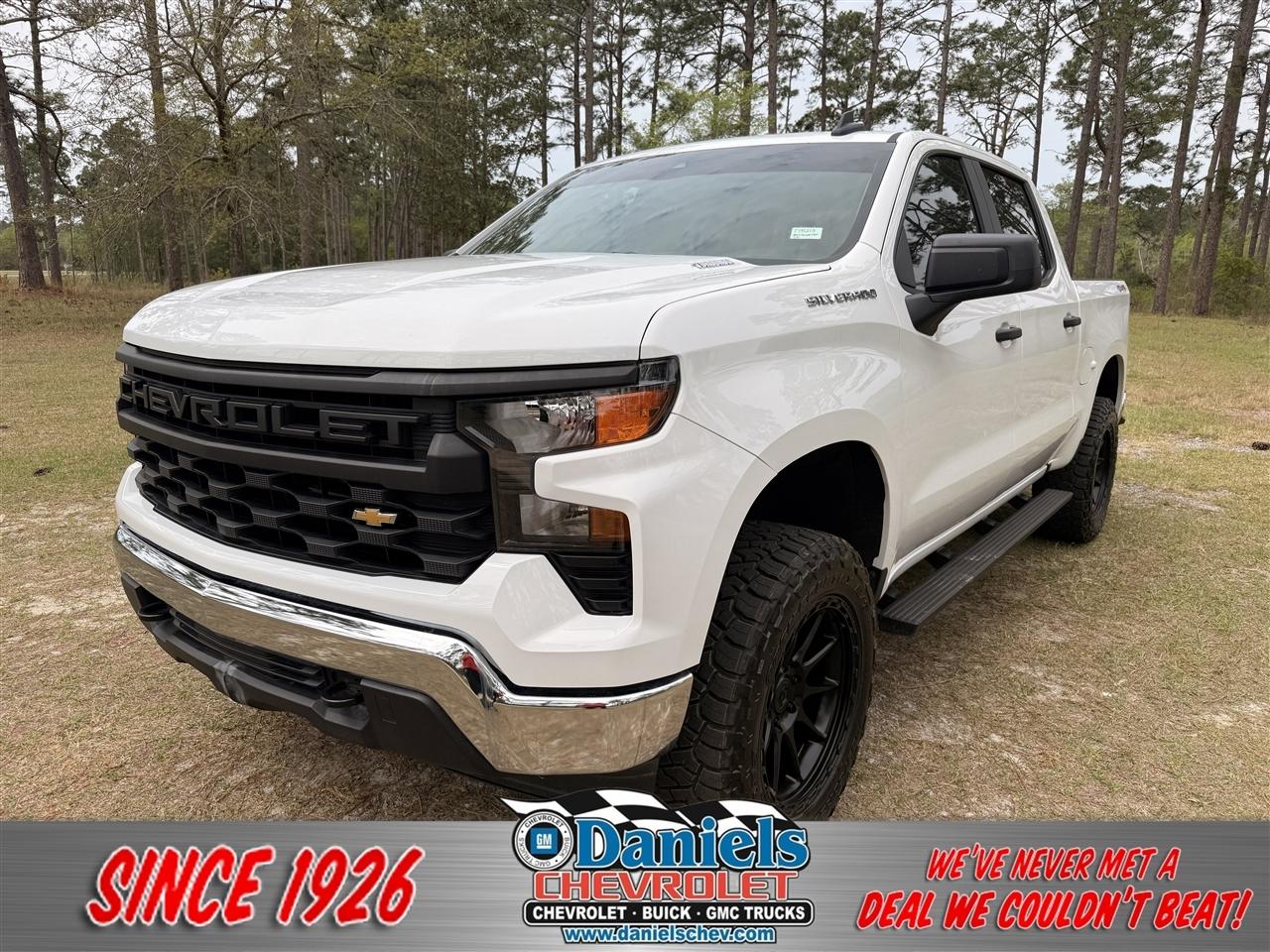 2025 Chevrolet Silverado 1500 4WD Crew Cab 147" Work Truck