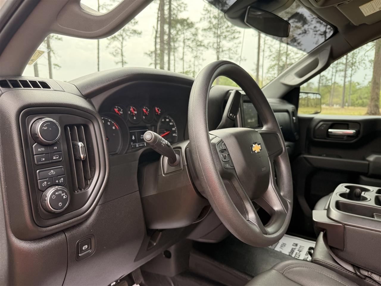 Chevrolet Silverado 1500 4WD Crew Cab 147" Work Truck 2025