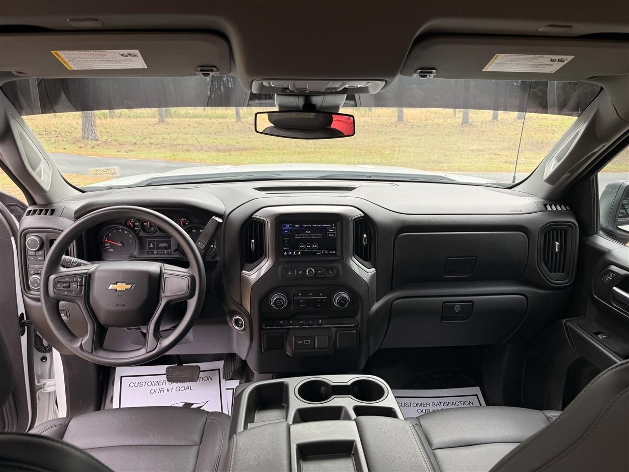 Chevrolet Silverado 1500 4WD Crew Cab 147" Work Truck 2025