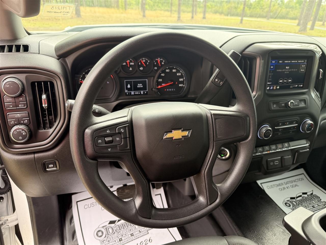 Chevrolet Silverado 1500 4WD Crew Cab 147" Work Truck 2025