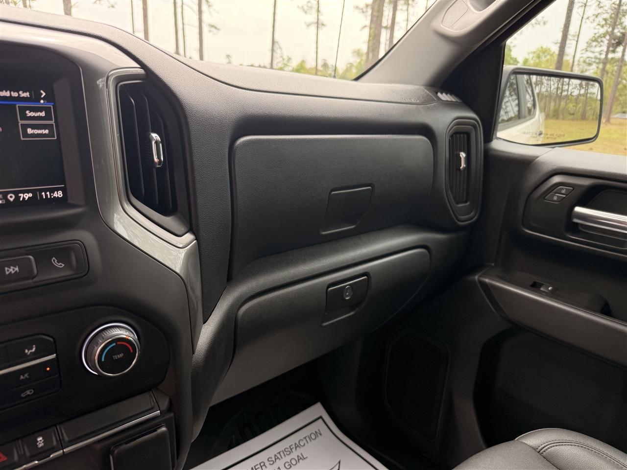 Chevrolet Silverado 1500 4WD Crew Cab 147" Work Truck 2025