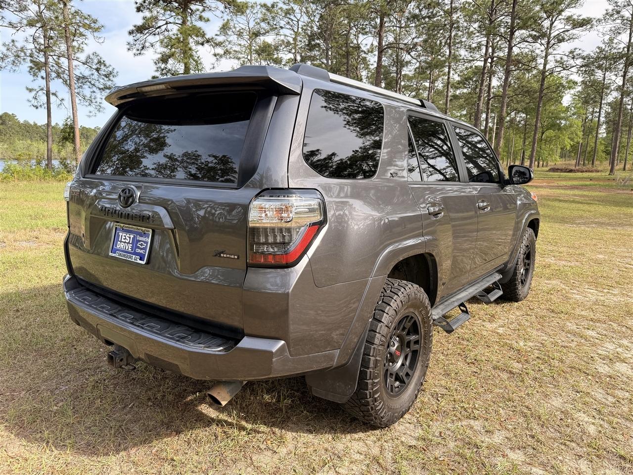Toyota 4Runner SR5 4WD (Natl) 2020