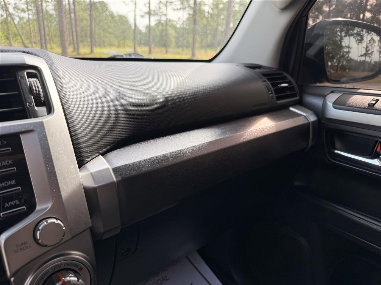 Toyota 4Runner SR5 4WD (Natl) 2020