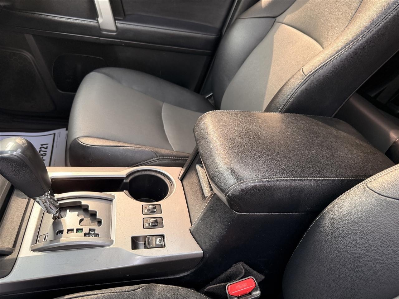 Toyota 4Runner SR5 4WD (Natl) 2020