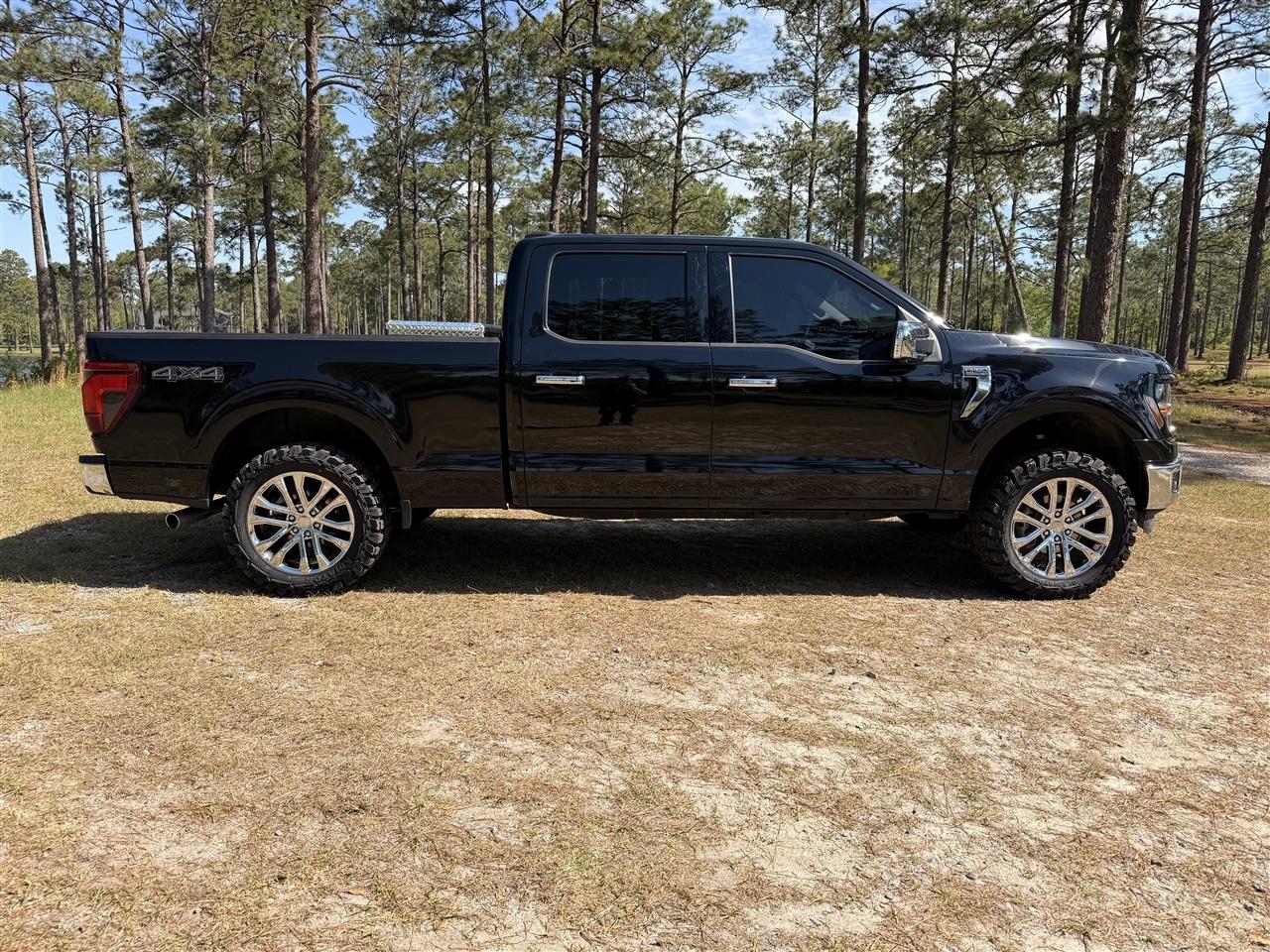 Ford F-150 XLT 4WD SuperCrew 5.5' Box 2024