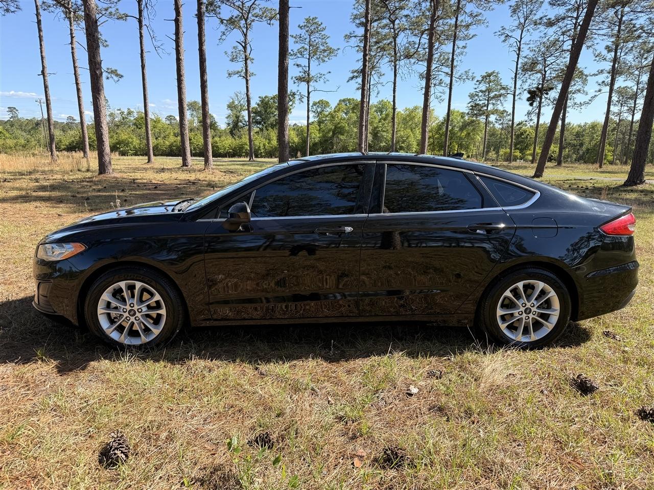 Ford Fusion SE FWD 2020