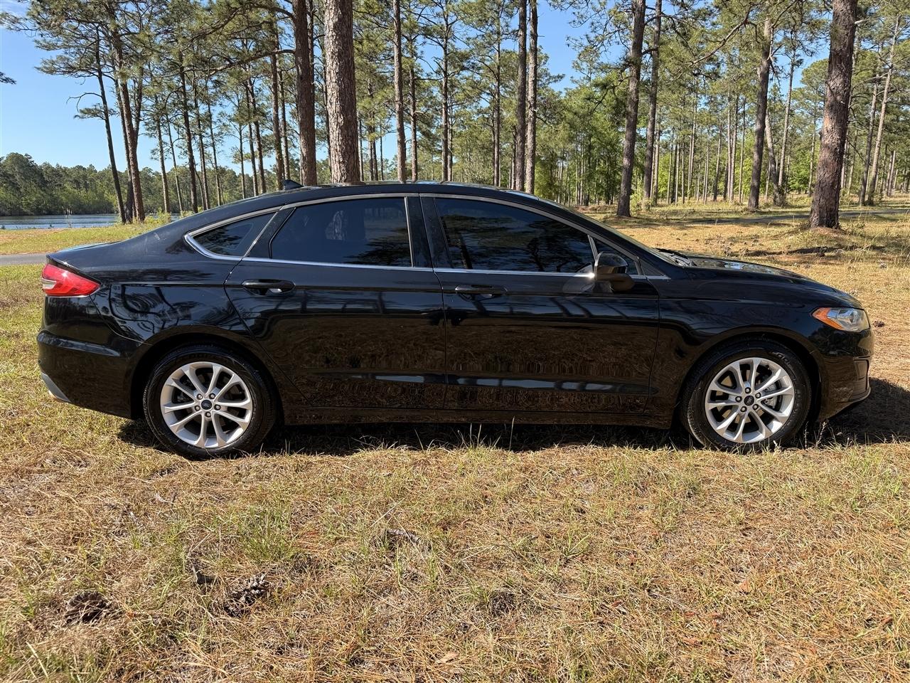 Ford Fusion SE FWD 2020