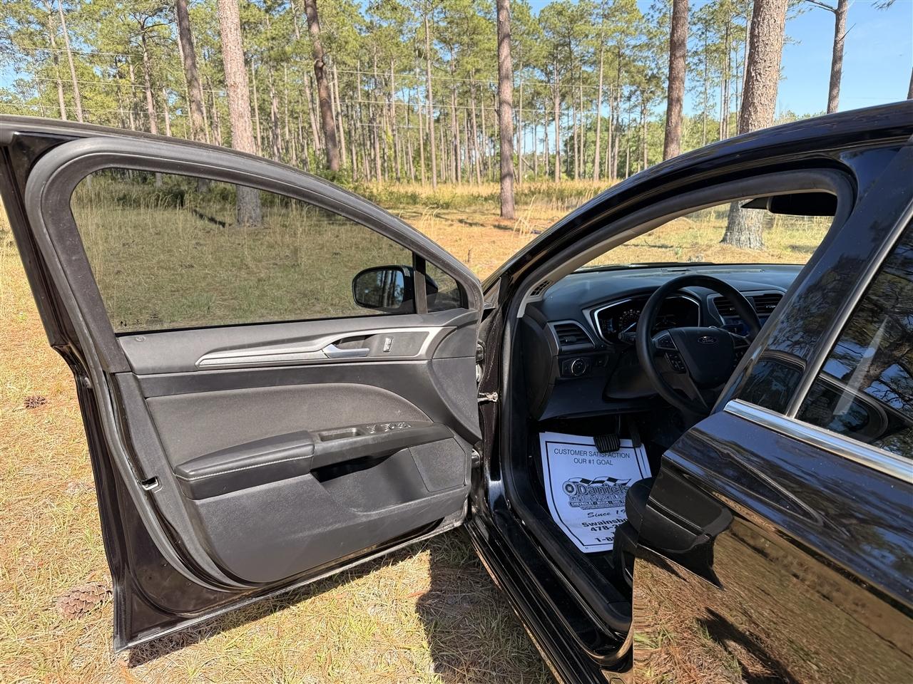Ford Fusion SE FWD 2020