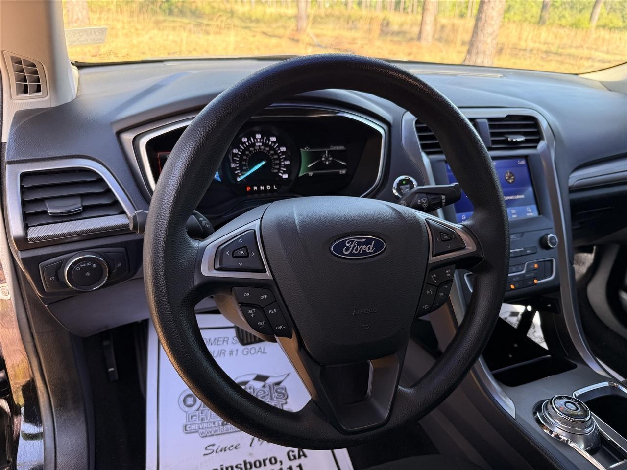 Ford Fusion SE FWD 2020