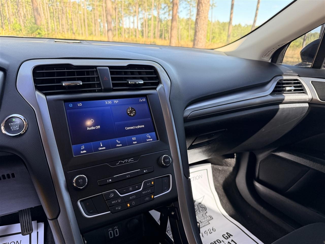 Ford Fusion SE FWD 2020