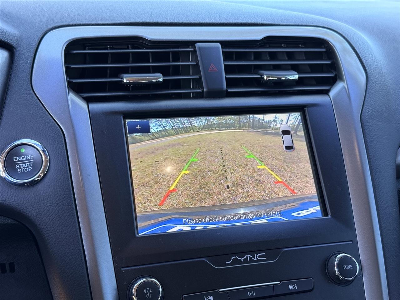 Ford Fusion SE FWD 2020