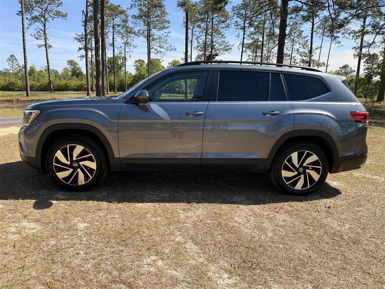 Volkswagen Atlas 2.0T SE w/Technology 4MOTION 2024