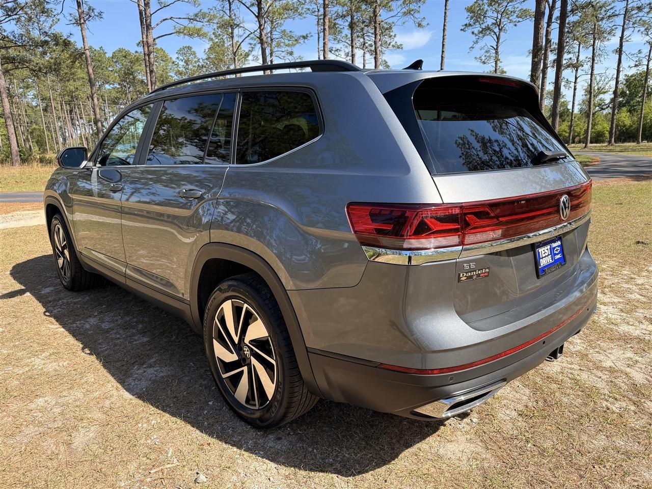 Volkswagen Atlas 2.0T SE w/Technology 4MOTION 2024
