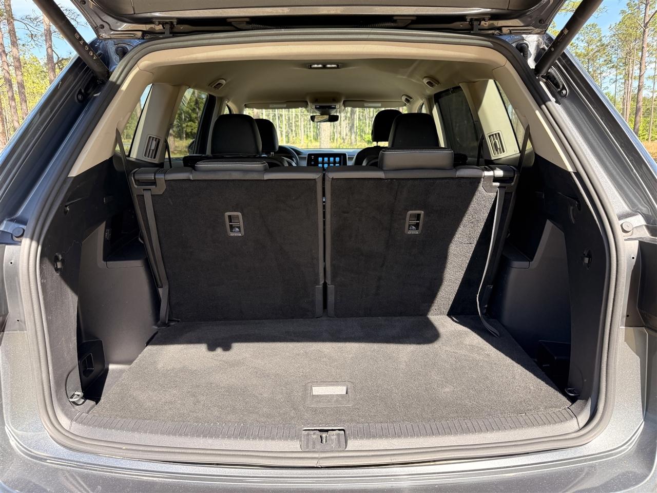 Volkswagen Atlas 2.0T SE w/Technology 4MOTION 2024