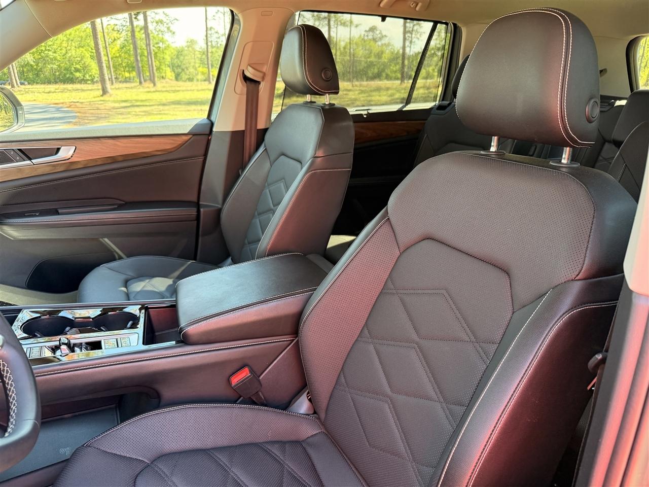 Volkswagen Atlas 2.0T SE w/Technology 4MOTION 2024
