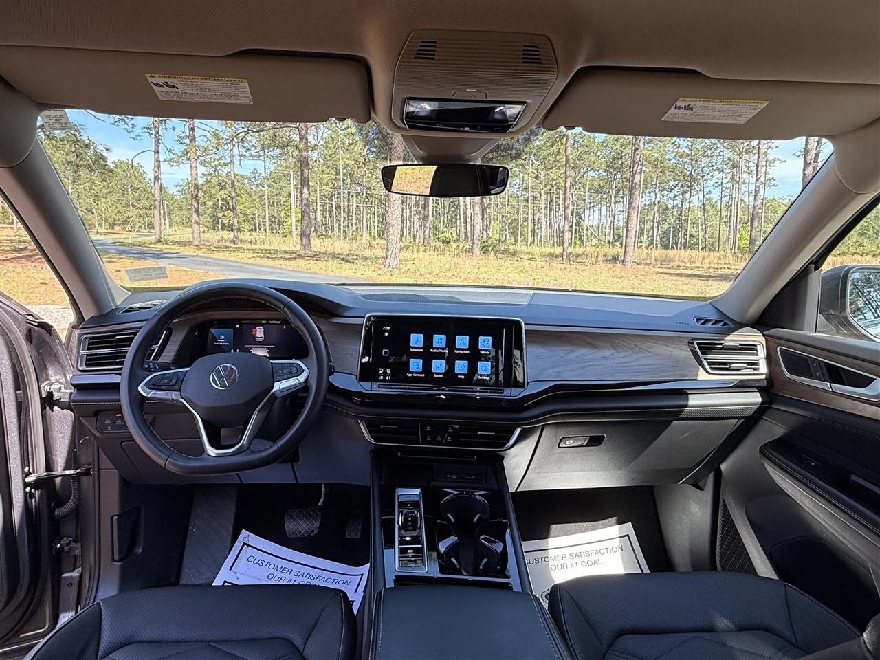Volkswagen Atlas 2.0T SE w/Technology 4MOTION 2024