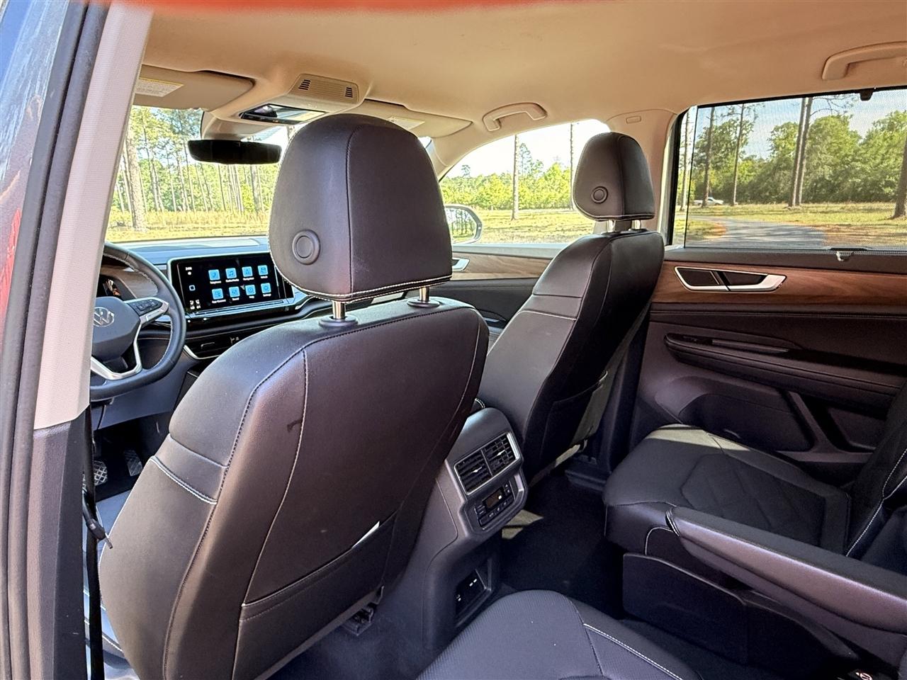 Volkswagen Atlas 2.0T SE w/Technology 4MOTION 2024