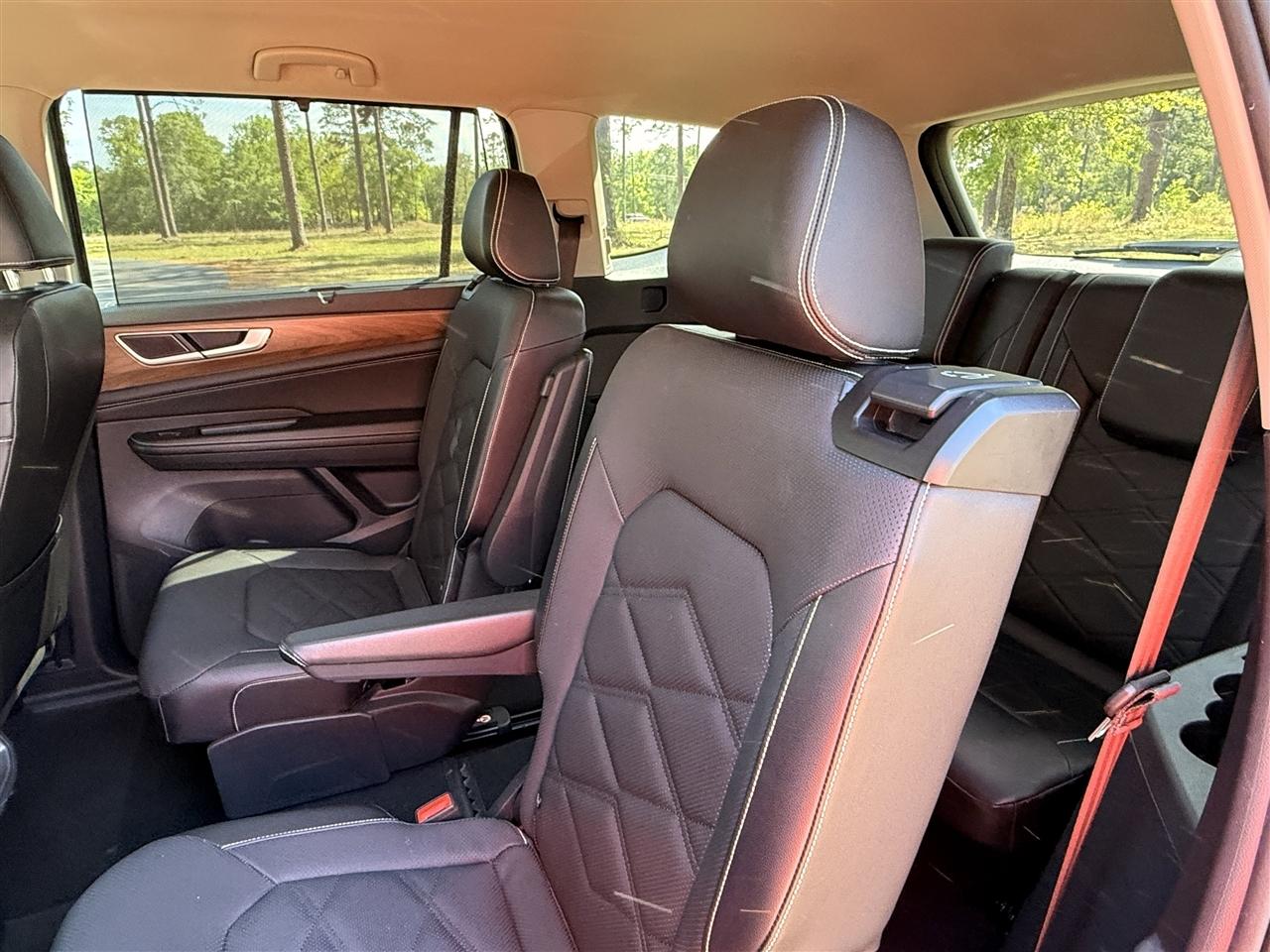 Volkswagen Atlas 2.0T SE w/Technology 4MOTION 2024