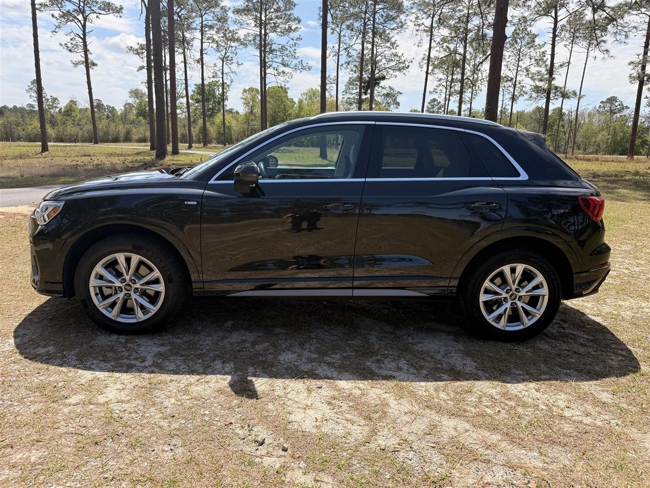 Audi Q3 S line Premium 45 TFSI quattro 2024