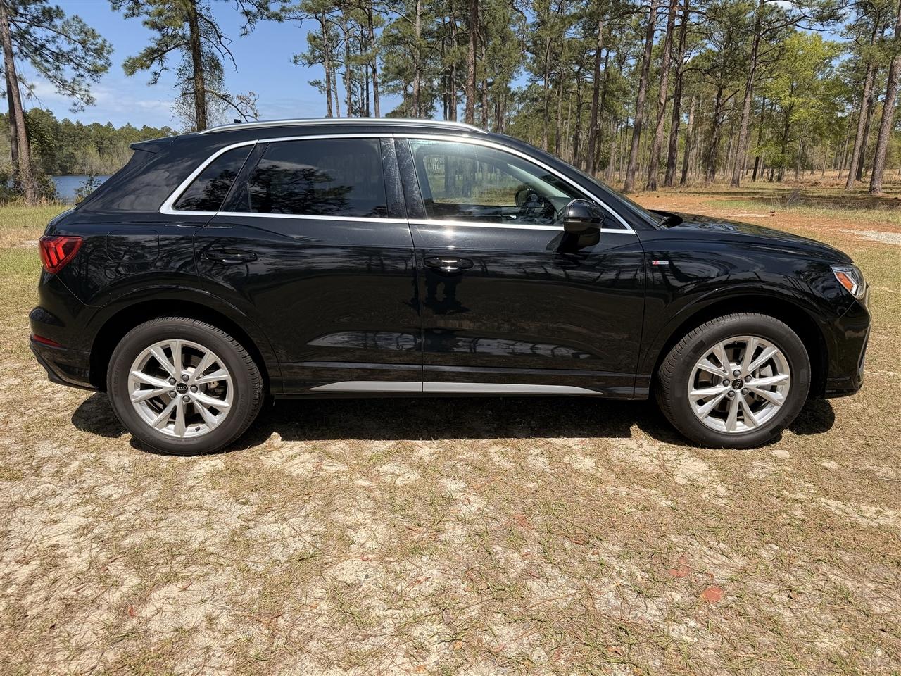 Audi Q3 S line Premium 45 TFSI quattro 2024