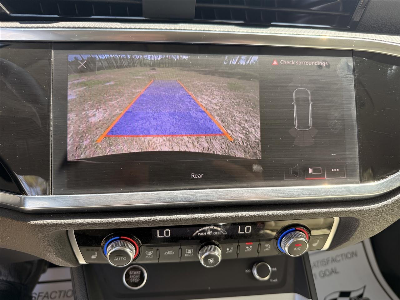 Audi Q3 S line Premium 45 TFSI quattro 2024