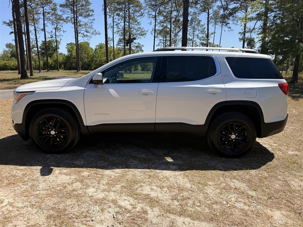 GMC Acadia FWD 4dr SLT w/SLT-1 2019