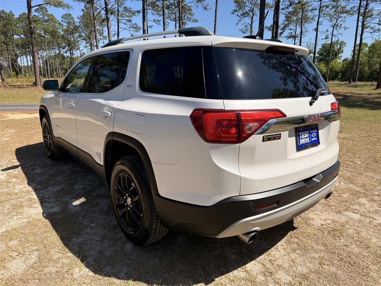 GMC Acadia FWD 4dr SLT w/SLT-1 2019