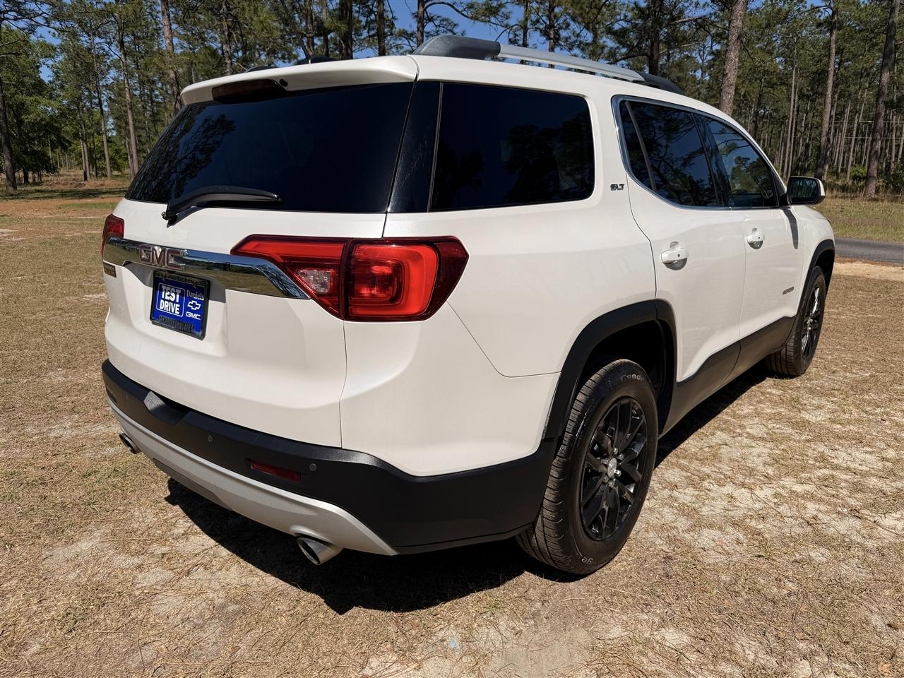 GMC Acadia FWD 4dr SLT w/SLT-1 2019