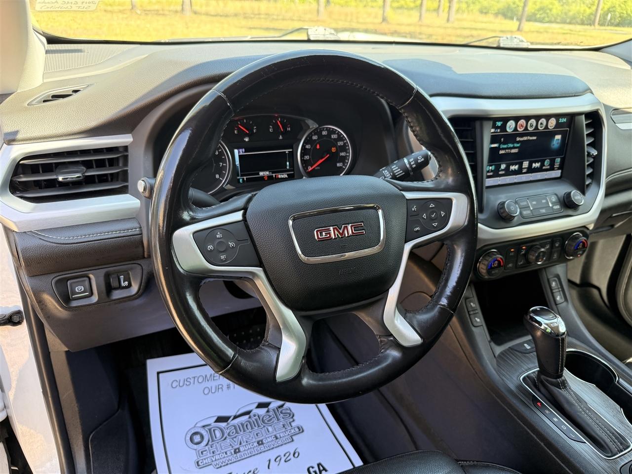 GMC Acadia FWD 4dr SLT w/SLT-1 2019
