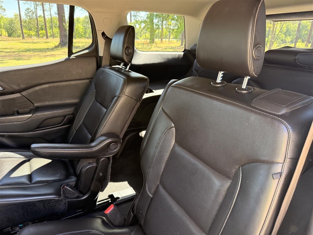 GMC Acadia FWD 4dr SLT w/SLT-1 2019