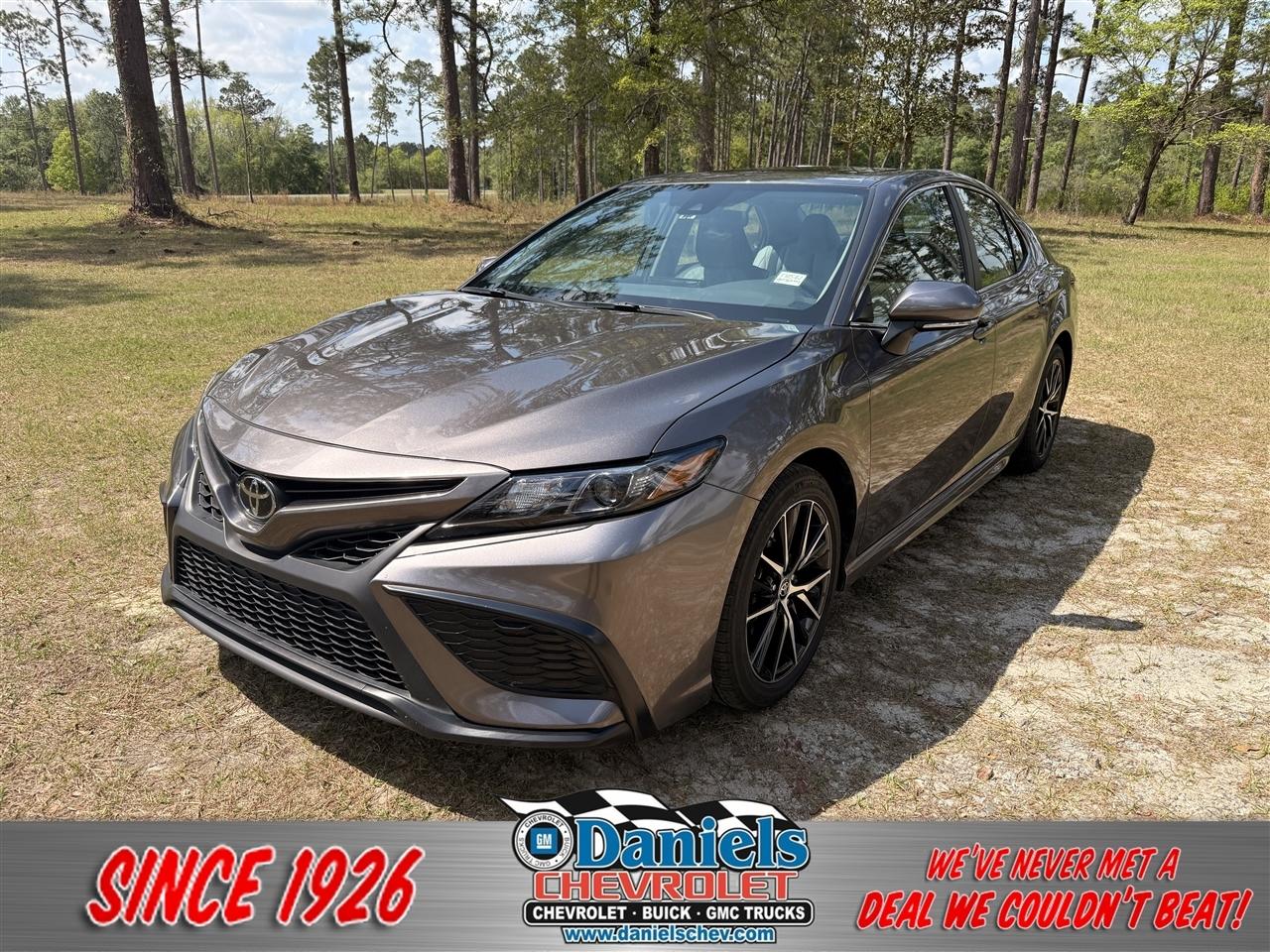 2024 Toyota Camry SE Auto (Natl)