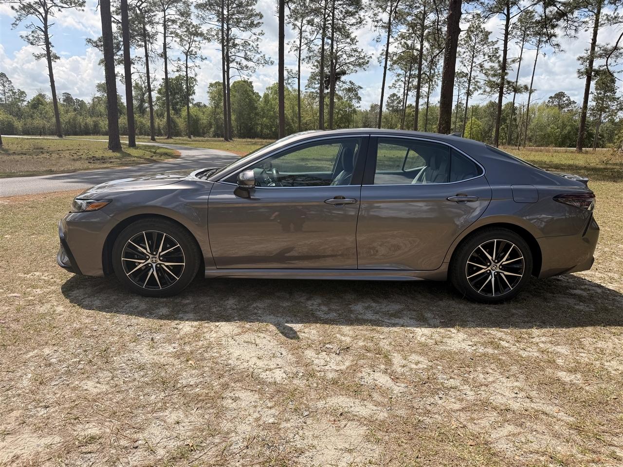 Toyota Camry SE Auto (Natl) 2024