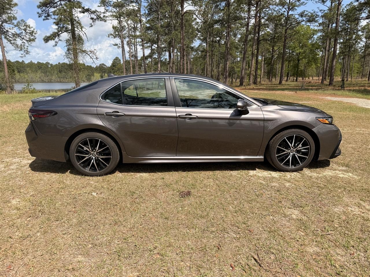 Toyota Camry SE Auto (Natl) 2024