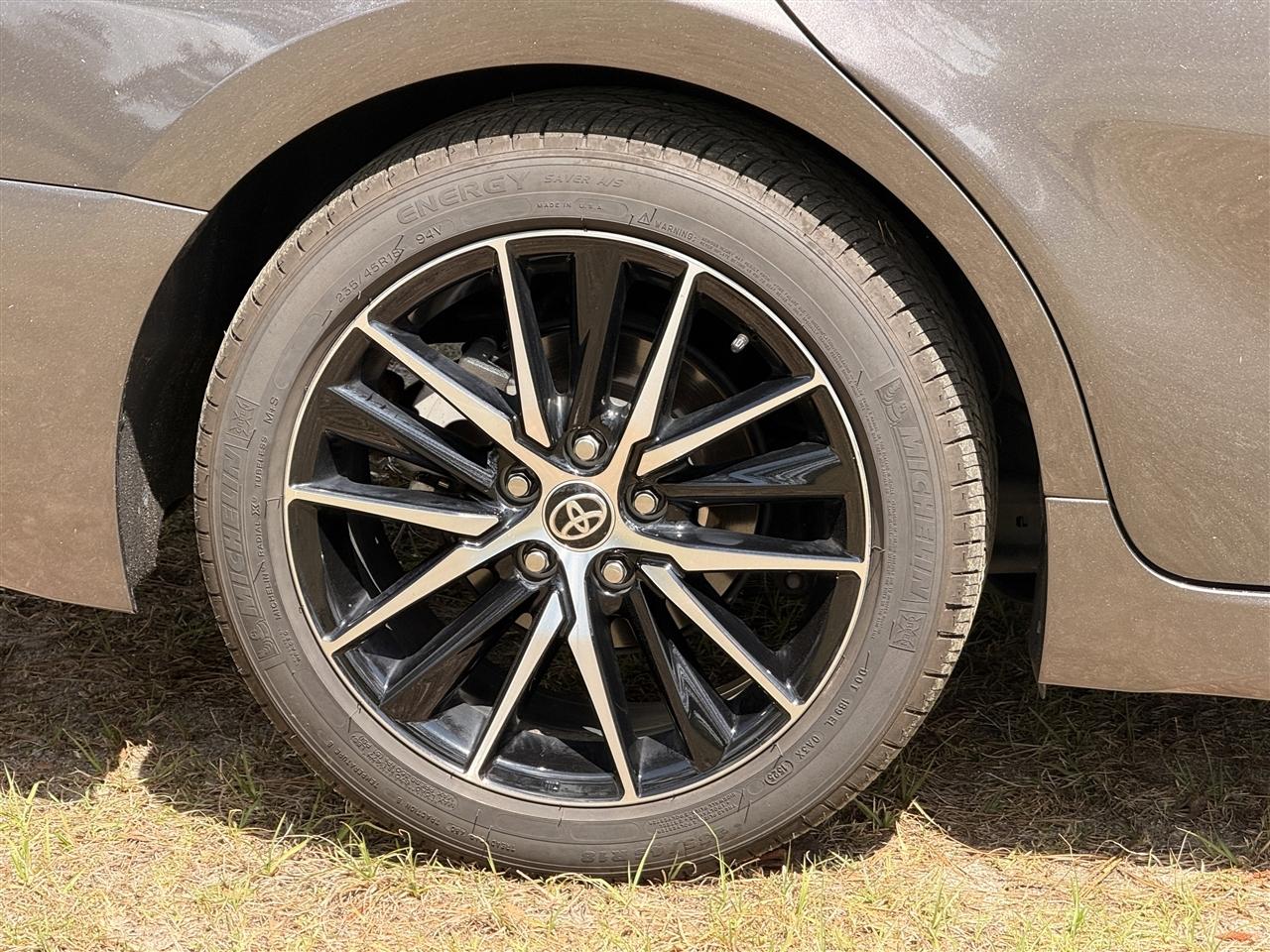 Toyota Camry SE Auto (Natl) 2024