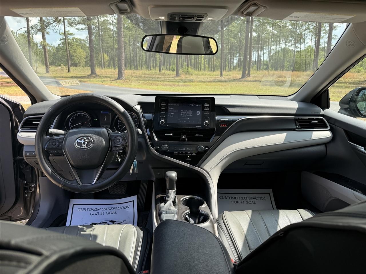 Toyota Camry SE Auto (Natl) 2024