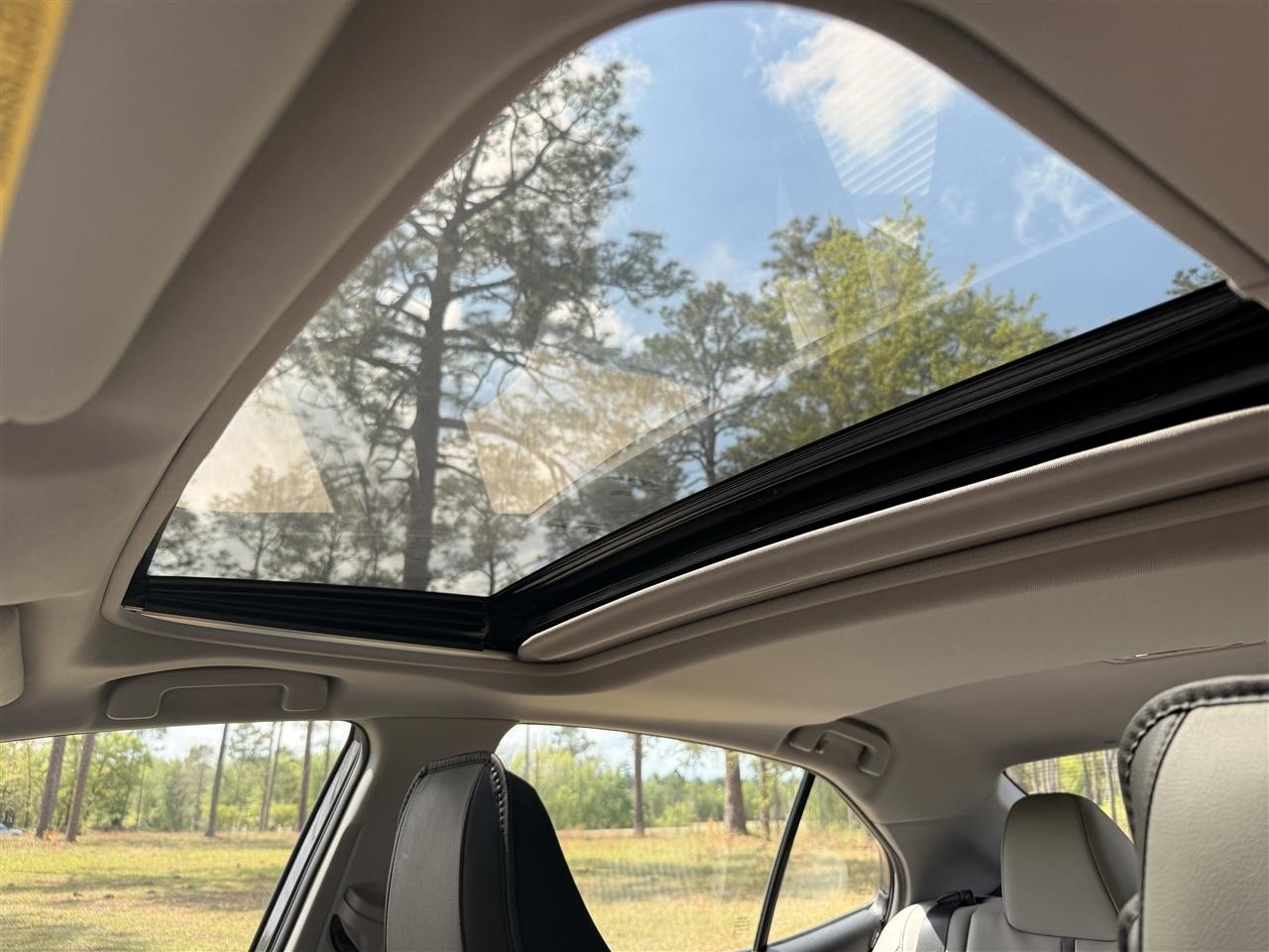 Toyota Camry SE Auto (Natl) 2024