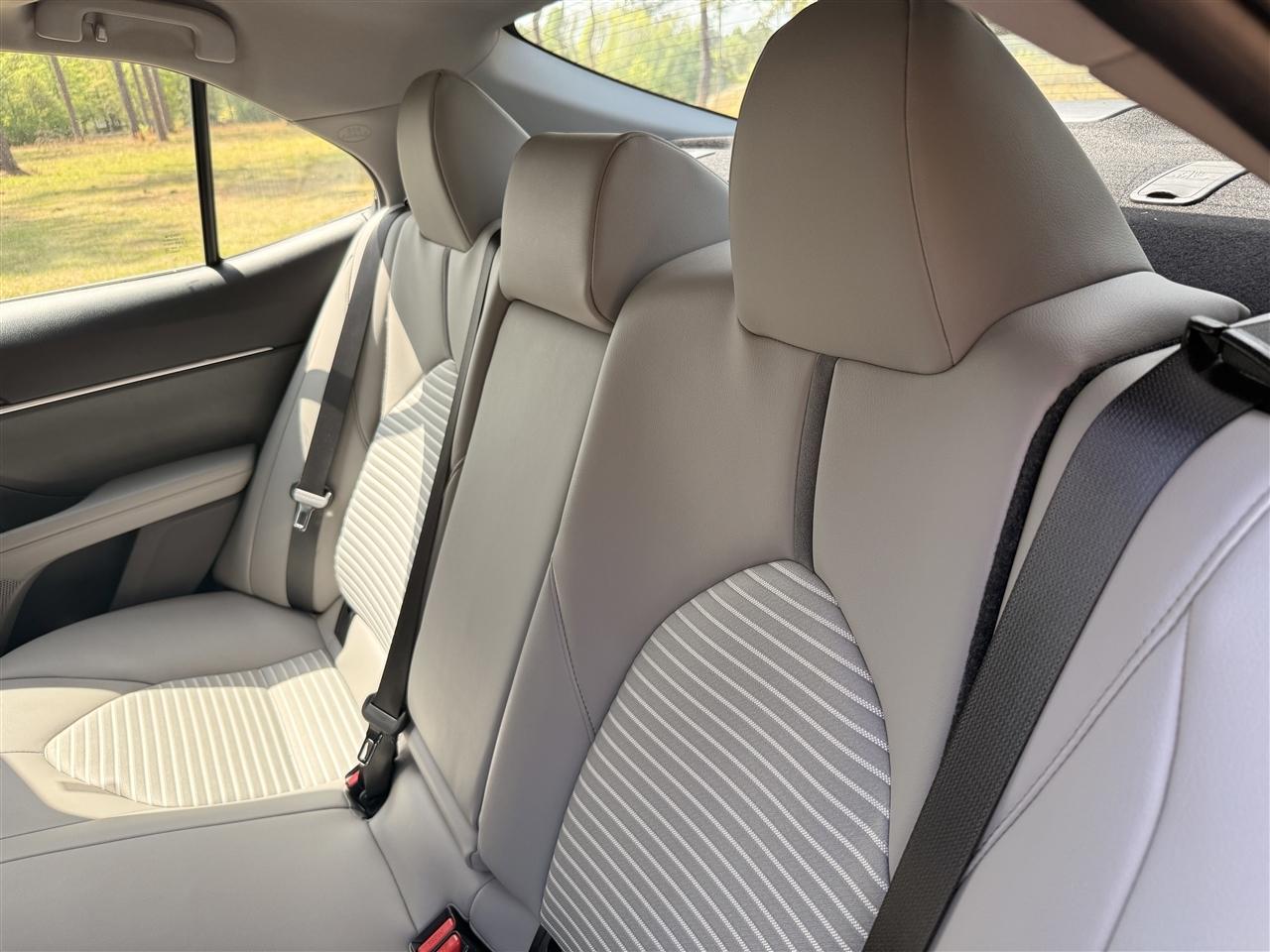 Toyota Camry SE Auto (Natl) 2024