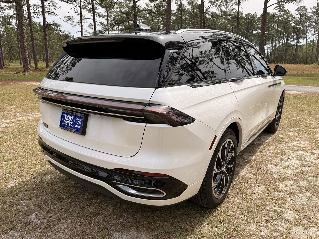 Lincoln Nautilus Reserve AWD 2025