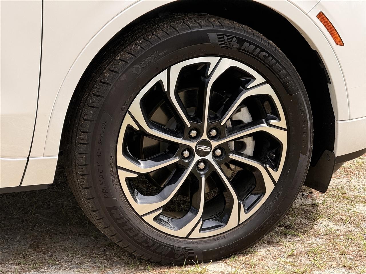 Lincoln Nautilus Reserve AWD 2025