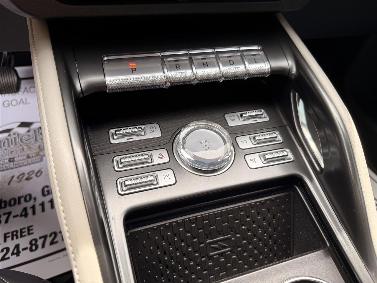 Lincoln Nautilus Reserve AWD 2025