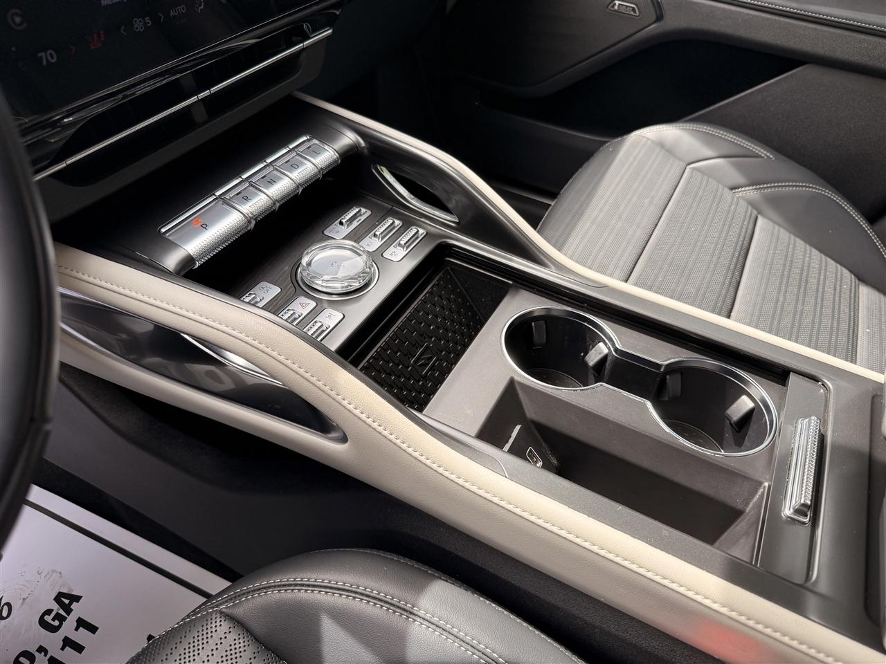 Lincoln Nautilus Reserve AWD 2025